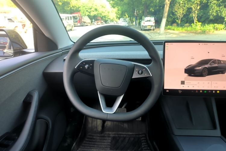 Used Tesla Model 3 2025 Rear-Wheel-Drive Version Steering Wheel