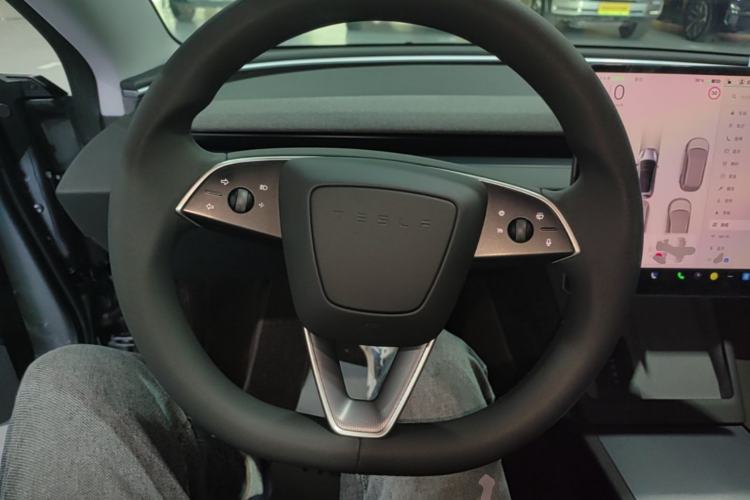 Used Tesla Model 3 2025 Rear-Wheel-Drive Version Steering Wheel