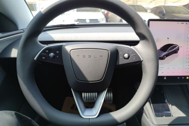 Used Tesla Model 3 2025 Rear-Wheel-Drive Version Steering Wheel