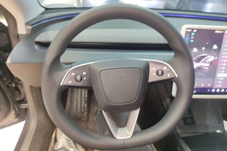 Used Tesla Model 3 2025 Rear-Wheel-Drive Version Steering Wheel