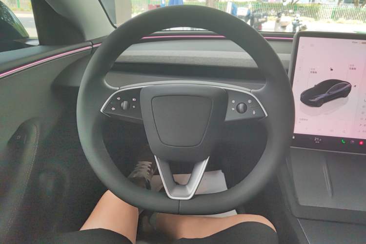 Used Tesla Model 3 2025 Rear-Wheel-Drive Version Steering Wheel
