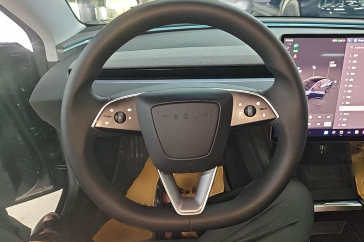 Used Tesla Model 3 2025 Rear-Wheel-Drive Version Steering Wheel