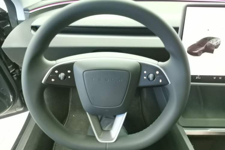 Used Tesla Model 3 2025 Rear-Wheel-Drive Version Steering Wheel