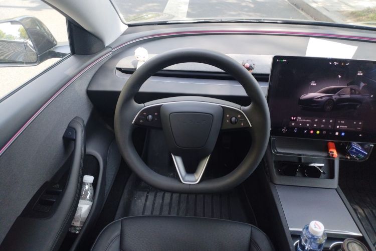 Used Tesla Model 3 2025 Rear-Wheel-Drive Version Steering Wheel