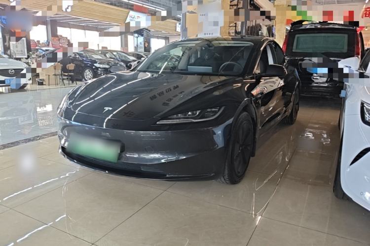 Tesla Model 3 2025 Rear-Wheel-Drive Version