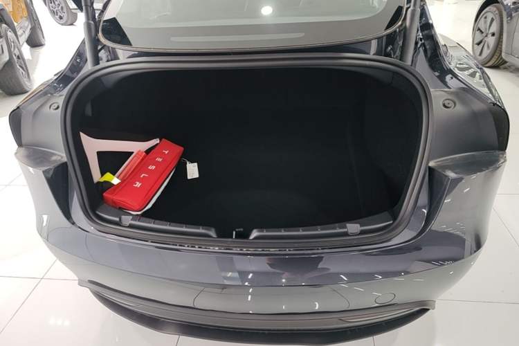 Used Tesla Model 3 2025 Model Revised Rear-Wheel-Drive Version Trunk