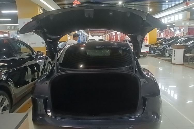 Used Tesla Model 3 2025 Rear-Wheel-Drive Version Trunk