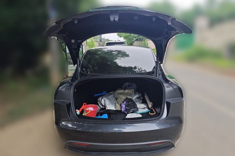 Used Tesla Model 3 2025 Rear-Wheel-Drive Version Trunk