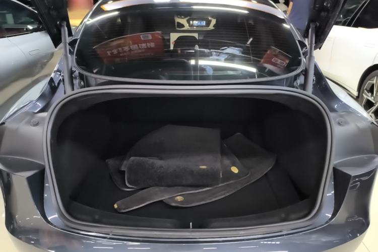 Used Tesla Model 3 2025 Rear-Wheel-Drive Version Trunk