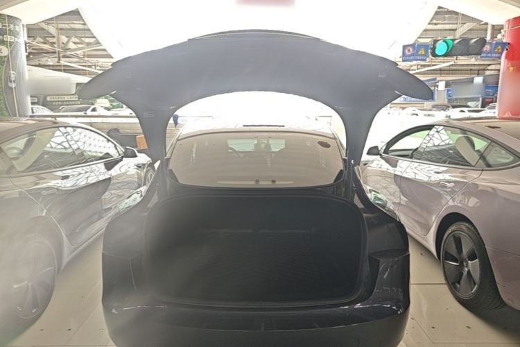 Used Tesla Model 3 2025 Rear-Wheel-Drive Version Trunk