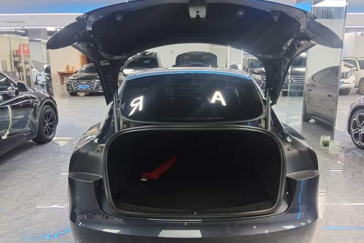 Used Tesla Model 3 2025 Model Revised Rear-Wheel-Drive Version Trunk