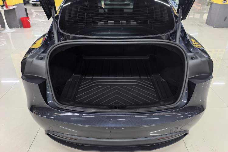 Used Tesla Model 3 2025 Rear-Wheel-Drive Version Trunk