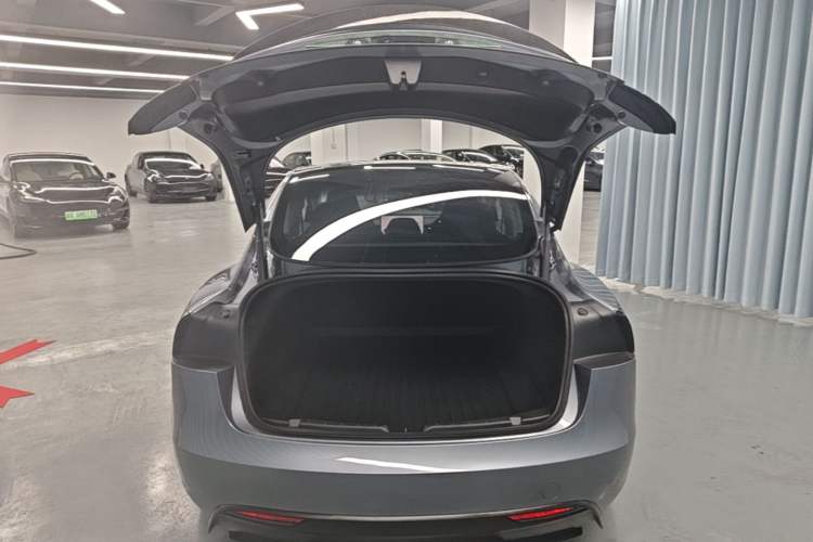 Used Tesla Model 3 2025 Model Revised High-Performance All-Wheel-Drive Version Trunk