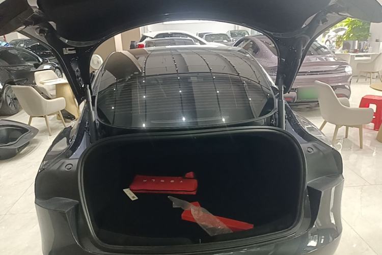 Used Tesla Model 3 2025 Rear-Wheel-Drive Version Trunk