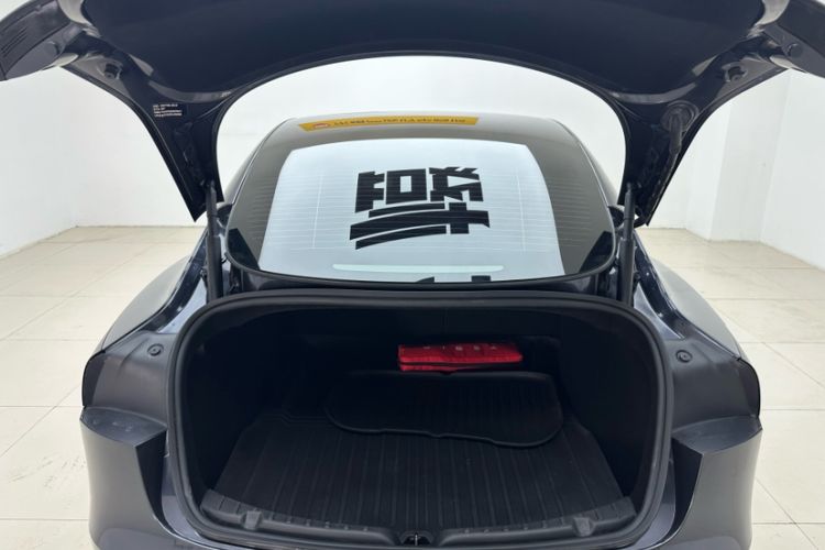 Used Tesla Model 3 2025 Rear-Wheel-Drive Version Trunk