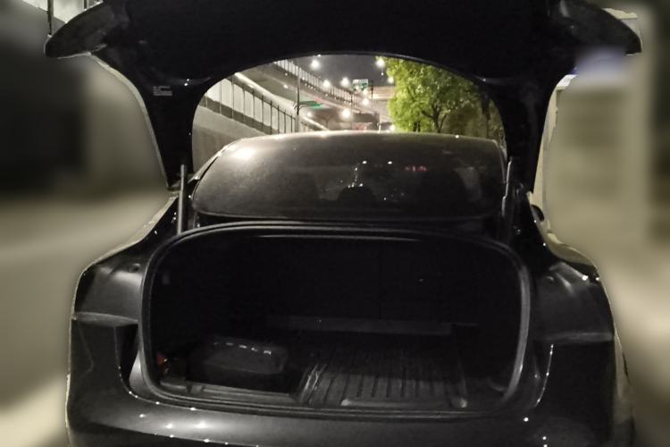 Used Tesla Model 3 2025 Rear-Wheel-Drive Version Trunk