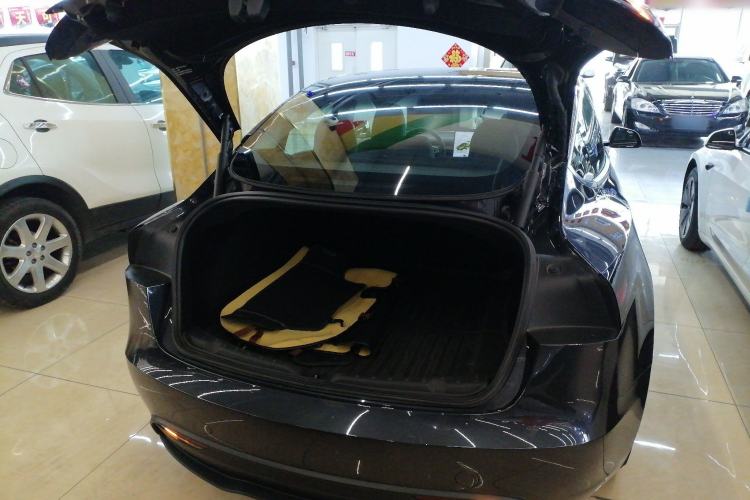 Used Tesla Model 3 2025 Rear-Wheel-Drive Version Trunk