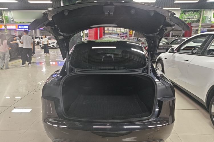 Used Tesla Model 3 2025 Rear-Wheel-Drive Version Trunk