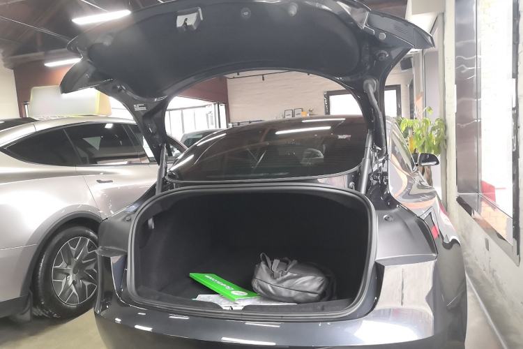 Used Tesla Model 3 2025 Rear-Wheel-Drive Version Trunk