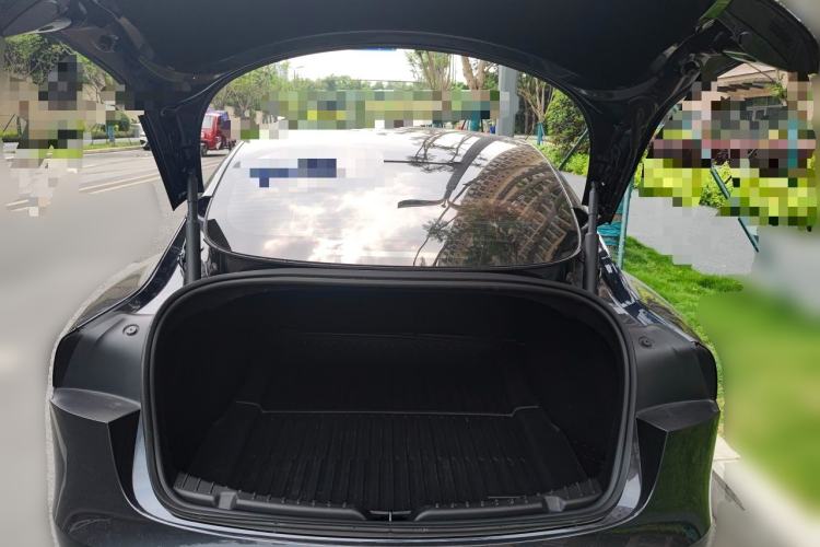 Used Tesla Model 3 2025 Rear-Wheel-Drive Version Trunk