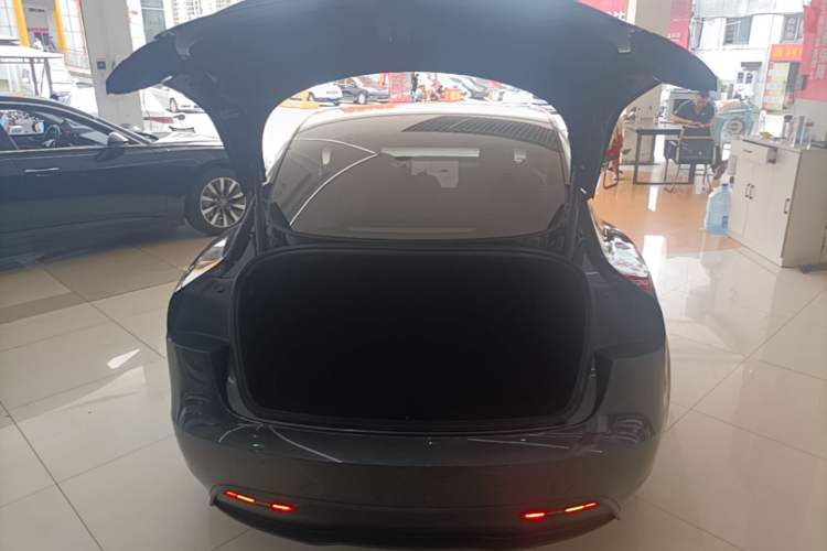Used Tesla Model 3 2025 Model Revised Rear-Wheel-Drive Version Trunk