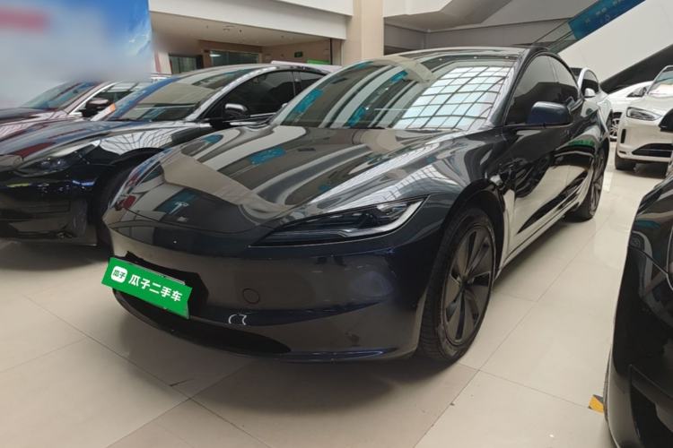 Tesla Model 3 2025 Rear-Wheel-Drive Version
