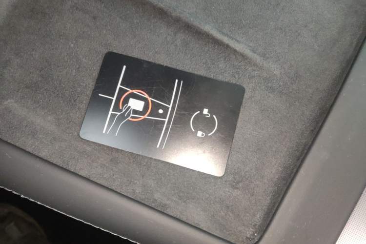 Used Tesla Model 3 2025 Model Long-Range Rear-Wheel-Drive Version Vehicle Key