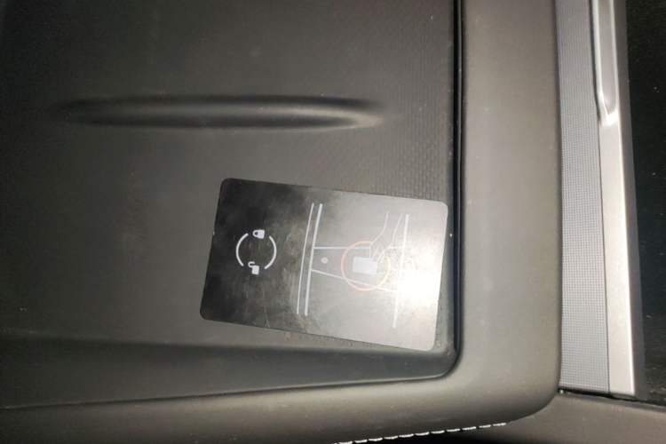 Used Tesla Model 3 2025 Rear-Wheel-Drive Version Vehicle Key