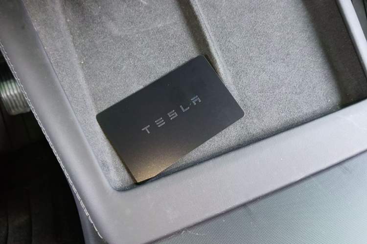Used Tesla Model 3 2025 Rear-Wheel-Drive Version Vehicle Key