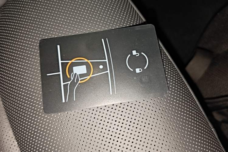 Used Tesla Model 3 2025 Rear-Wheel-Drive Version Vehicle Key