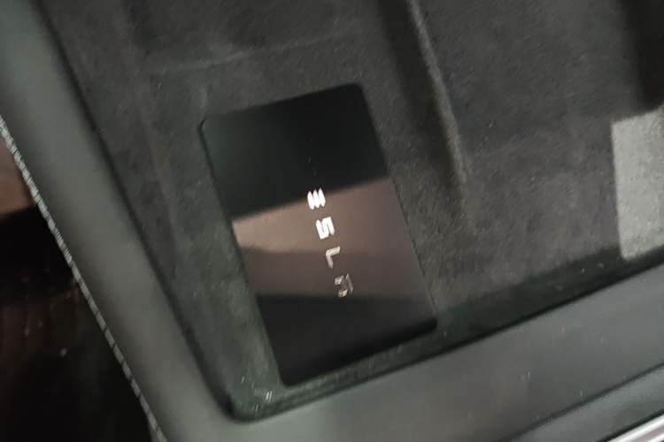 Used Tesla Model 3 2025 Rear-Wheel-Drive Version Vehicle Key