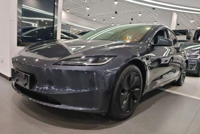 Used Tesla Model 3 2025 Rear-Wheel-Drive Version