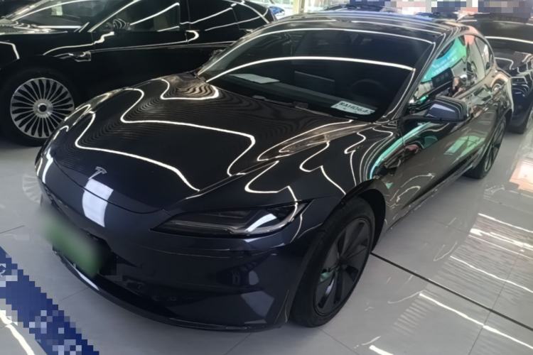 Tesla Model 3 2025 Rear-Wheel-Drive Version