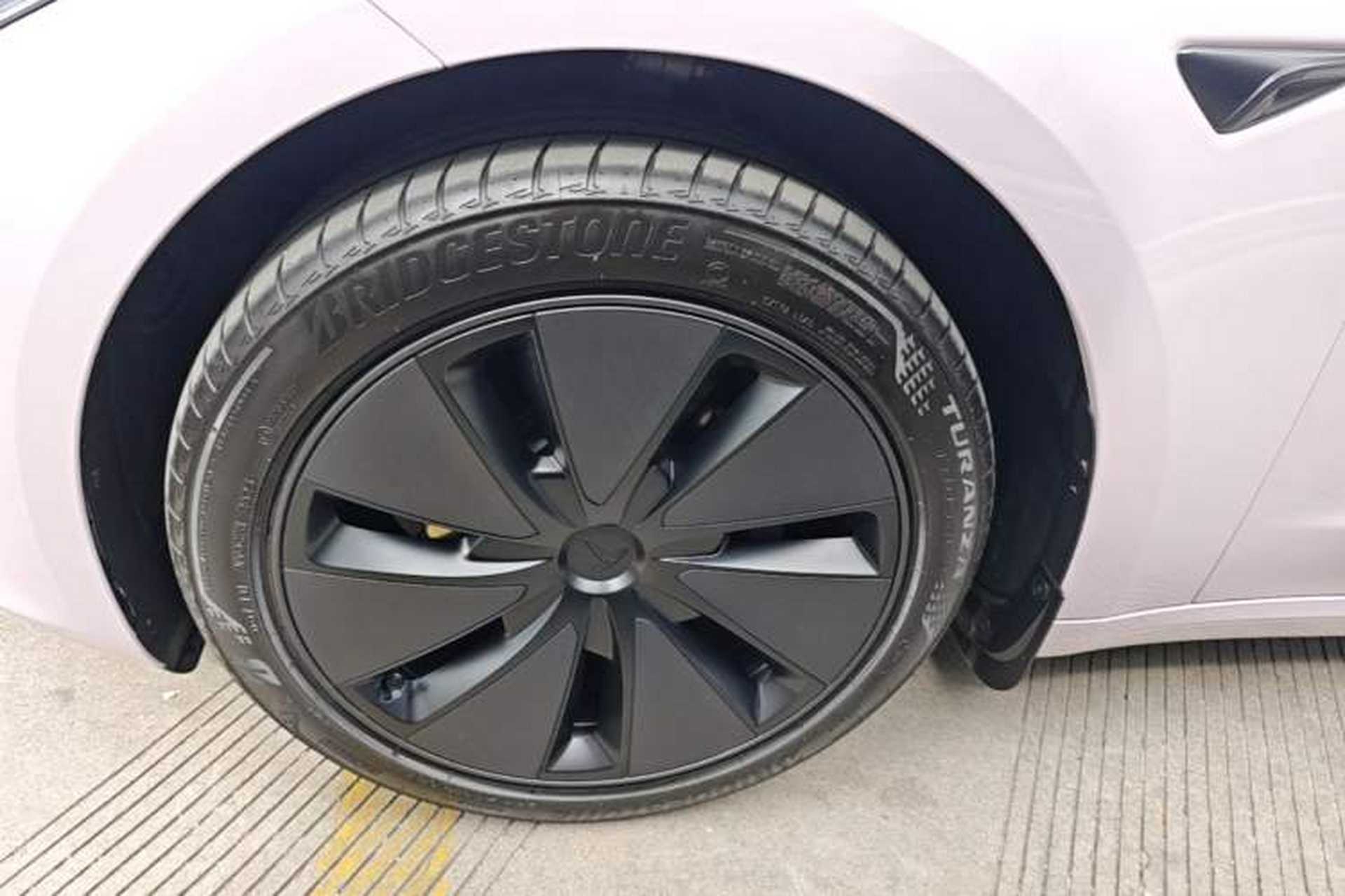 Used Tesla Model 3 2025 Model Revised Rear-Wheel-Drive Version Left Front Wheel Hub