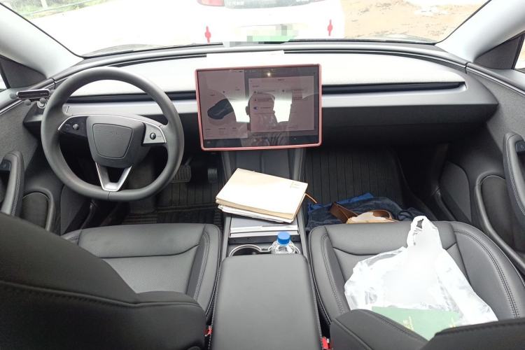 Used Tesla Model 3 2025 Rear-Wheel-Drive Version Center Console