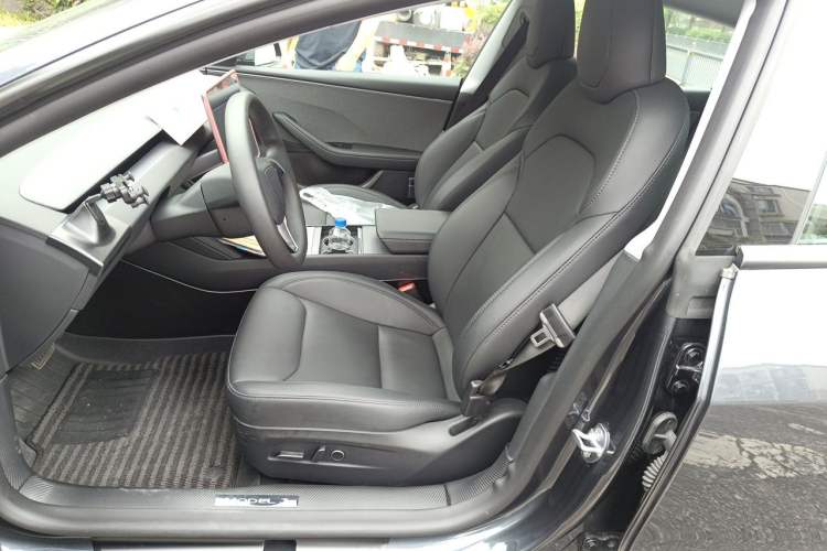 Used Tesla Model 3 2025 Rear-Wheel-Drive Version Left Front Seat