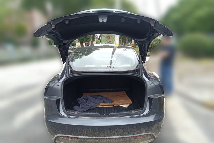 Used Tesla Model 3 2025 Rear-Wheel-Drive Version Trunk