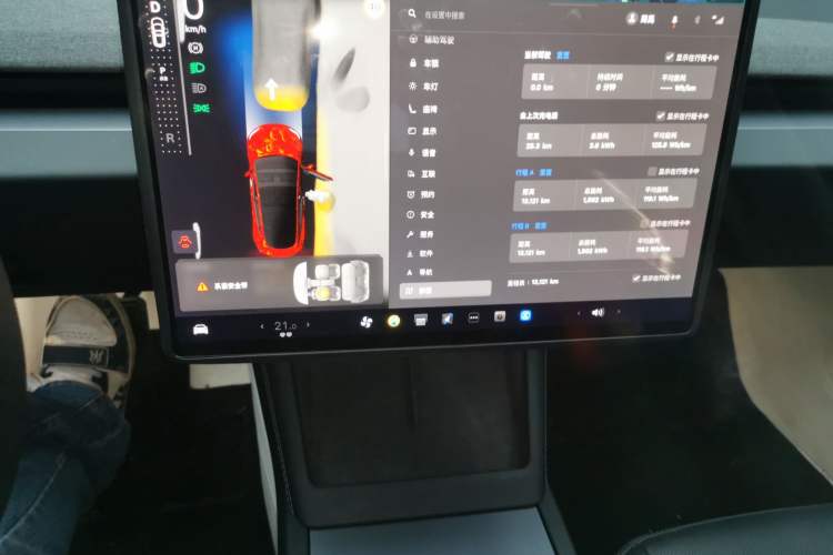 Used Tesla Model 3 2025 Rear-Wheel-Drive Version Audio And AC Panel