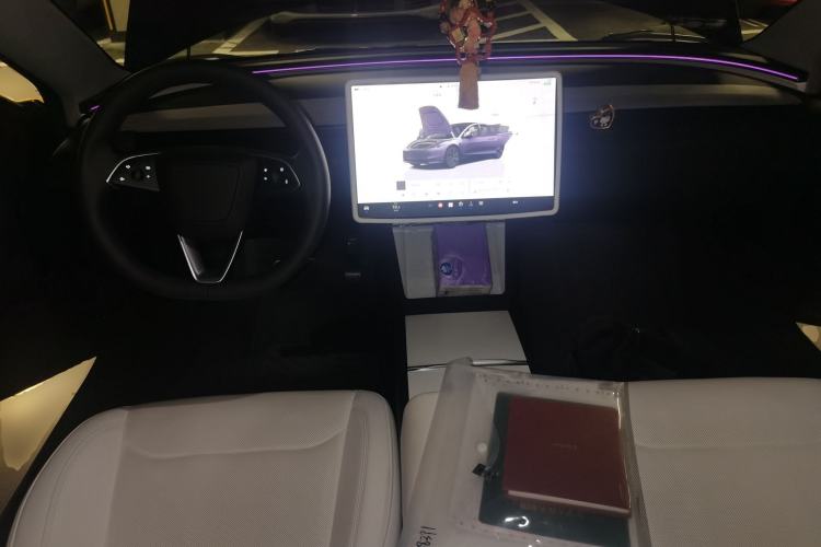 Used Tesla Model 3 2025 Rear-Wheel-Drive Version Center Console