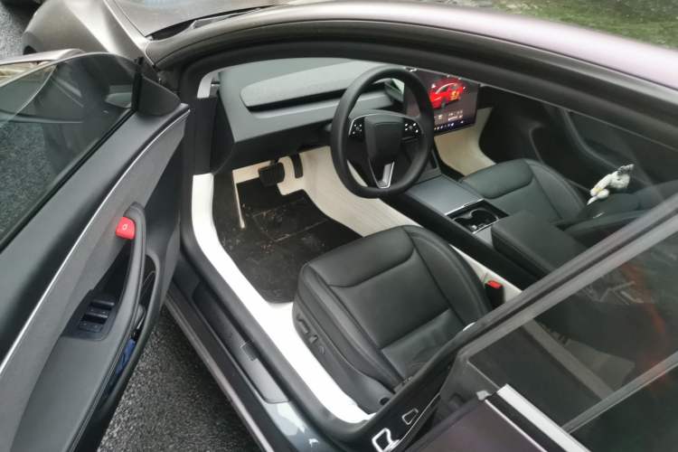 Used Tesla Model 3 2025 Rear-Wheel-Drive Version Driver Seat
