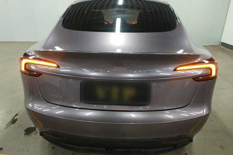 Used Tesla Model 3 2025 Rear-Wheel-Drive Version Exterior 4