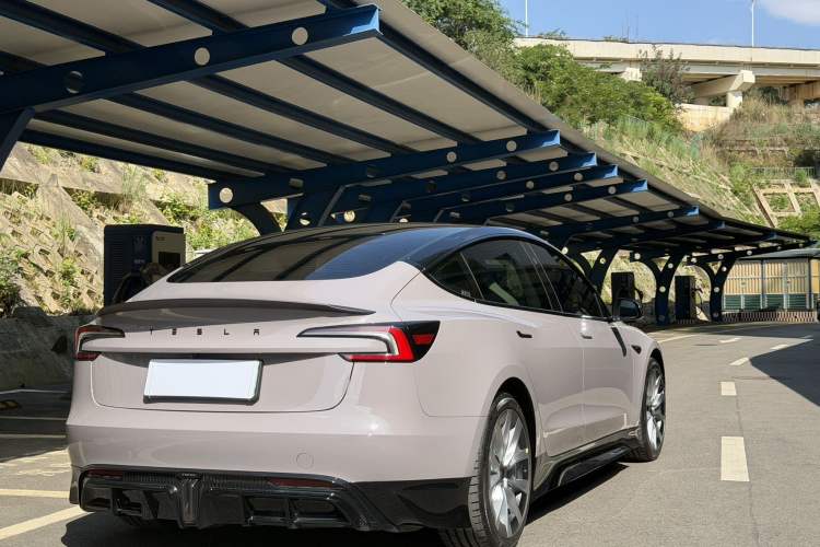 Used Tesla Model 3 2025 Model Revised Long-Range All-Wheel-Drive Version Exterior 7