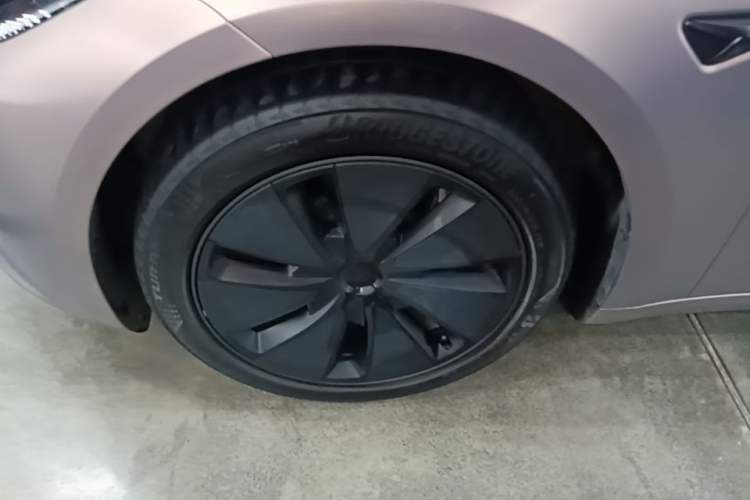 Used Tesla Model 3 2025 Rear-Wheel-Drive Version Left Front Wheel Hub