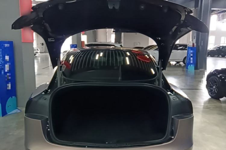 Used Tesla Model 3 2025 Rear-Wheel-Drive Version Trunk