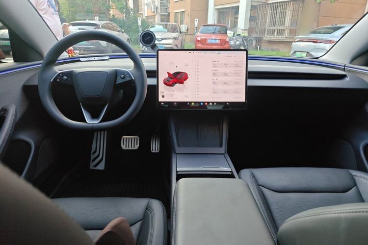 Used Tesla Model 3 2025 Model Long-Range Rear-Wheel-Drive Version Center Console