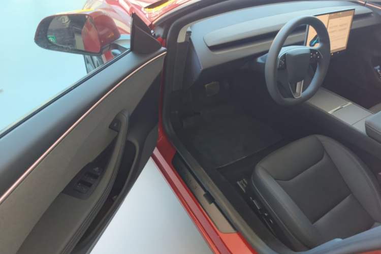 Used Tesla Model 3 2025 Rear-Wheel-Drive Version Driver Seat