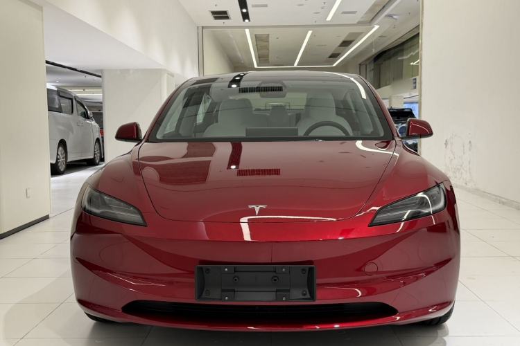 Used Tesla Model 3 2025 Rear-Wheel-Drive Version Exterior 2