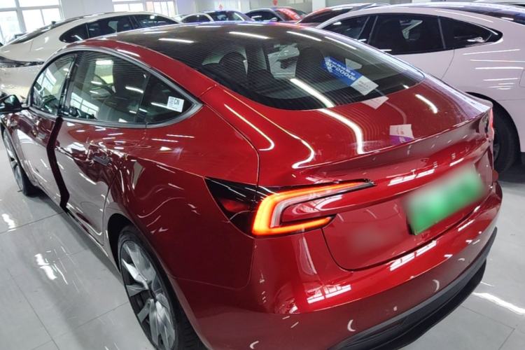 Used Tesla Model 3 2025 Rear-Wheel-Drive Version Exterior 2