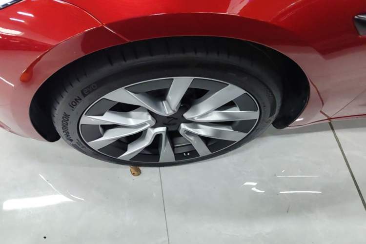 Used Tesla Model 3 2025 Rear-Wheel-Drive Version Left Front Wheel Hub