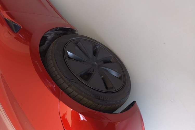 Used Tesla Model 3 2025 Rear-Wheel-Drive Version Left Front Wheel Hub